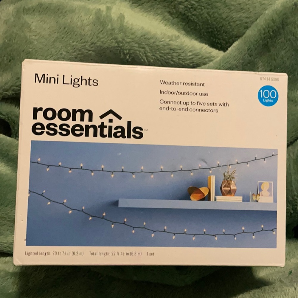Mini dangling lights ( never used or opened )